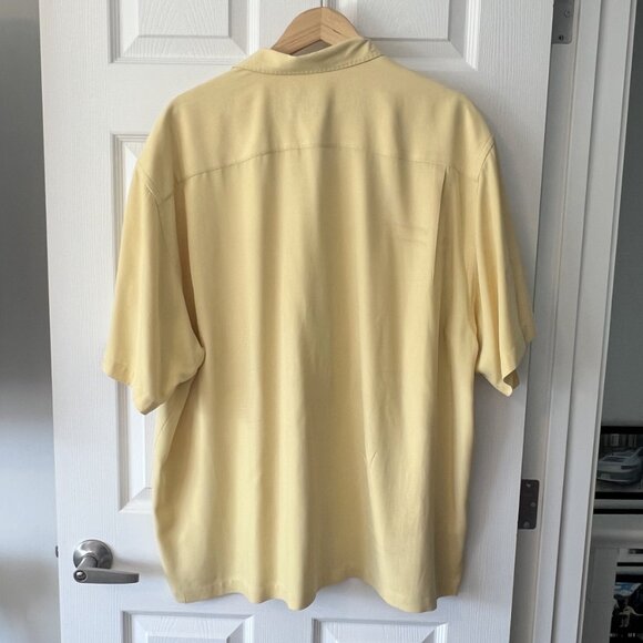 Yellow Tommy Bahama Short Sleeve 100% Silk Shirt! - Picture 5 of 16